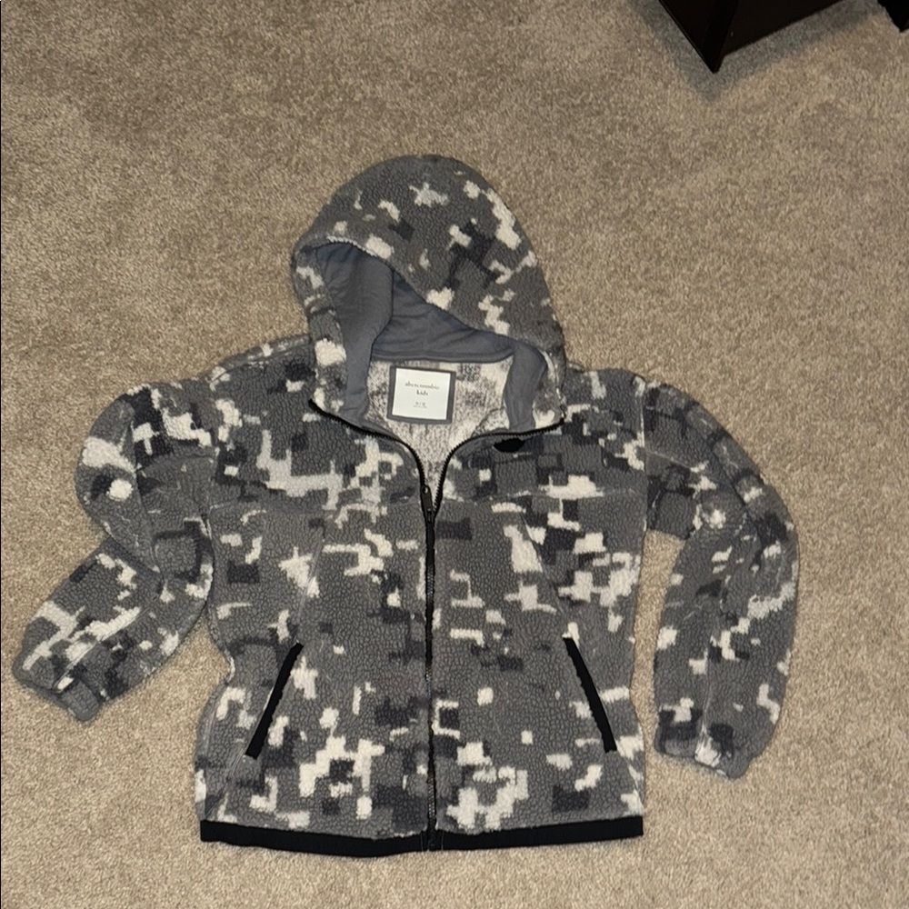 Gray Camouflage Hooded Jacket